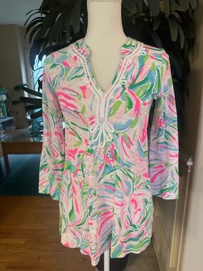 🩷Lilly Pulitzer Kaia Knit Croc My World  Pink Multi Palm-Print Tunic Top XS🩷
